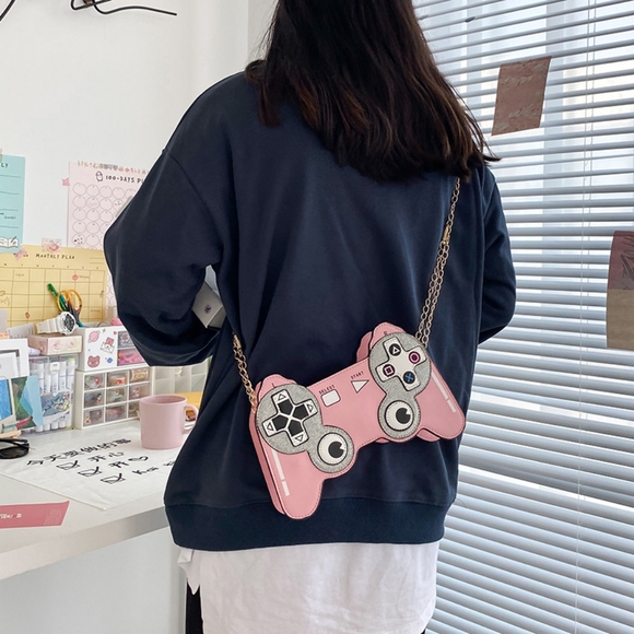 NOVELTY GAME PAD SHAPED CROSSBODY BAG - Picture 7 of 14